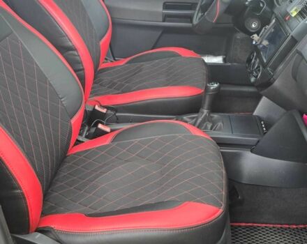 Черный Фольксваген Поло, объемом двигателя 1.2 л и пробегом 240 тыс. км за 2000 $, фото 14 на Automoto.ua