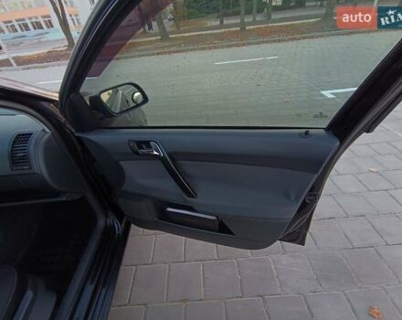 Чорний Фольксваген Поло, об'ємом двигуна 1.39 л та пробігом 178 тис. км за 4200 $, фото 22 на Automoto.ua