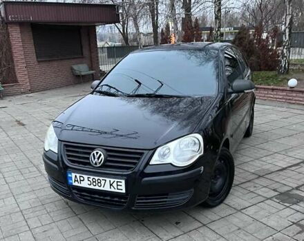Черный Фольксваген Поло, объемом двигателя 1.2 л и пробегом 217 тыс. км за 3500 $, фото 1 на Automoto.ua
