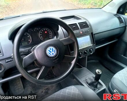 Чорний Фольксваген Поло, об'ємом двигуна 1.2 л та пробігом 200 тис. км за 4600 $, фото 6 на Automoto.ua