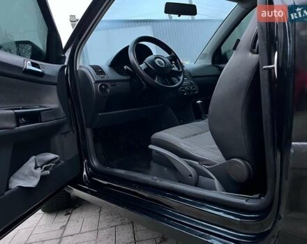 Черный Фольксваген Поло, объемом двигателя 1.2 л и пробегом 217 тыс. км за 3500 $, фото 3 на Automoto.ua