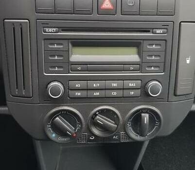 Чорний Фольксваген Поло, об'ємом двигуна 1.2 л та пробігом 205 тис. км за 4800 $, фото 23 на Automoto.ua