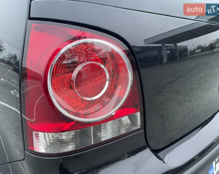 Черный Фольксваген Поло, объемом двигателя 1.39 л и пробегом 232 тыс. км за 5250 $, фото 9 на Automoto.ua