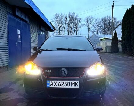 Черный Фольксваген Поло, объемом двигателя 1.4 л и пробегом 225 тыс. км за 4650 $, фото 1 на Automoto.ua