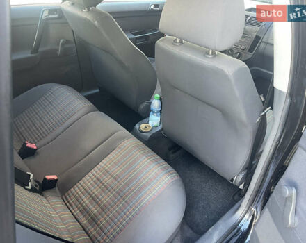 Черный Фольксваген Поло, объемом двигателя 1.4 л и пробегом 158 тыс. км за 4999 $, фото 15 на Automoto.ua