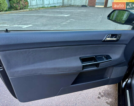 Черный Фольксваген Поло, объемом двигателя 1.2 л и пробегом 220 тыс. км за 3699 $, фото 13 на Automoto.ua