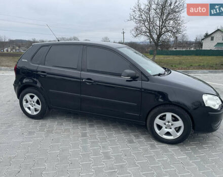 Черный Фольксваген Поло, объемом двигателя 1.39 л и пробегом 232 тыс. км за 5250 $, фото 7 на Automoto.ua