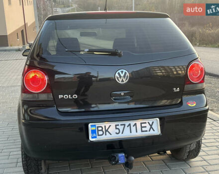 Черный Фольксваген Поло, объемом двигателя 1.4 л и пробегом 159 тыс. км за 4599 $, фото 9 на Automoto.ua