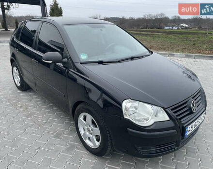 Черный Фольксваген Поло, объемом двигателя 1.39 л и пробегом 232 тыс. км за 5250 $, фото 2 на Automoto.ua