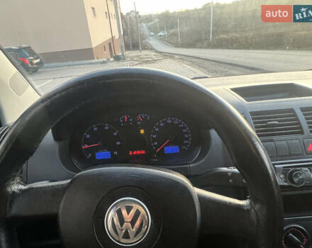 Черный Фольксваген Поло, объемом двигателя 1.4 л и пробегом 159 тыс. км за 4599 $, фото 40 на Automoto.ua