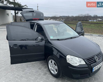 Черный Фольксваген Поло, объемом двигателя 1.39 л и пробегом 232 тыс. км за 5250 $, фото 18 на Automoto.ua