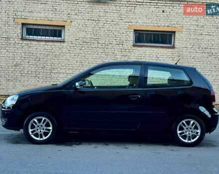 Черный Фольксваген Поло, объемом двигателя 1.2 л и пробегом 220 тыс. км за 3699 $, фото 10 на Automoto.ua