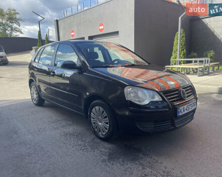 Черный Фольксваген Поло, объемом двигателя 1.4 л и пробегом 158 тыс. км за 4999 $, фото 6 на Automoto.ua