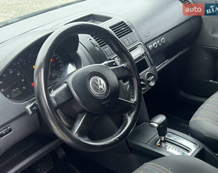 Чорний Фольксваген Поло, об'ємом двигуна 1.4 л та пробігом 159 тис. км за 4599 $, фото 16 на Automoto.ua