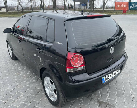 Черный Фольксваген Поло, объемом двигателя 1.39 л и пробегом 232 тыс. км за 5250 $, фото 5 на Automoto.ua