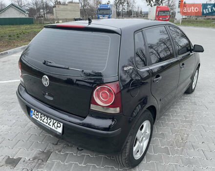 Черный Фольксваген Поло, объемом двигателя 1.39 л и пробегом 232 тыс. км за 5250 $, фото 3 на Automoto.ua