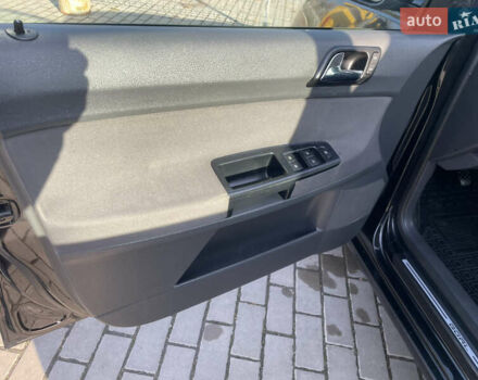 Черный Фольксваген Поло, объемом двигателя 1.39 л и пробегом 240 тыс. км за 4400 $, фото 15 на Automoto.ua