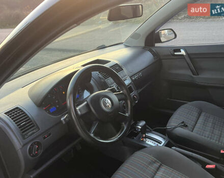 Черный Фольксваген Поло, объемом двигателя 1.4 л и пробегом 159 тыс. км за 4599 $, фото 24 на Automoto.ua