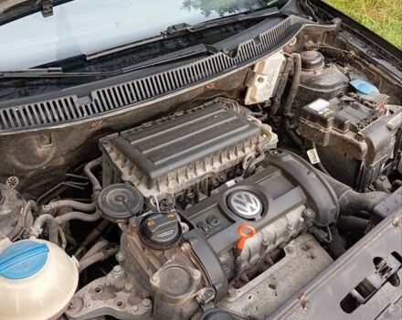 Черный Фольксваген Поло, объемом двигателя 1.6 л и пробегом 246 тыс. км за 4200 $, фото 2 на Automoto.ua