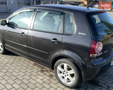 Черный Фольксваген Поло, объемом двигателя 1.39 л и пробегом 240 тыс. км за 4400 $, фото 4 на Automoto.ua