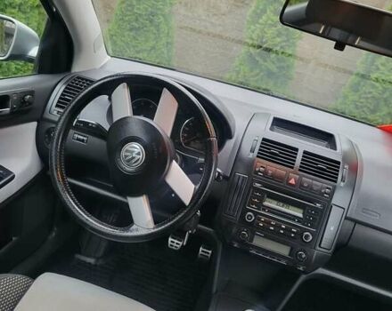 Чорний Фольксваген Поло, об'ємом двигуна 1.6 л та пробігом 185 тис. км за 5700 $, фото 11 на Automoto.ua