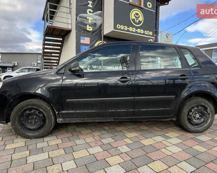 Черный Фольксваген Поло, объемом двигателя 1.39 л и пробегом 247 тыс. км за 4600 $, фото 3 на Automoto.ua