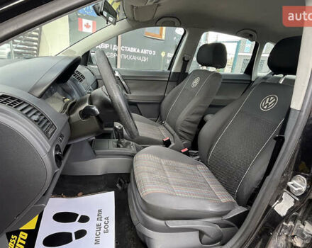 Черный Фольксваген Поло, объемом двигателя 1.39 л и пробегом 247 тыс. км за 4600 $, фото 14 на Automoto.ua