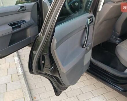 Черный Фольксваген Поло, объемом двигателя 1.4 л и пробегом 211 тыс. км за 4700 $, фото 9 на Automoto.ua