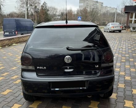 Черный Фольксваген Поло, объемом двигателя 1.4 л и пробегом 212 тыс. км за 4500 $, фото 7 на Automoto.ua