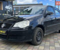 Черный Фольксваген Поло, объемом двигателя 1.39 л и пробегом 247 тыс. км за 4600 $, фото 2 на Automoto.ua