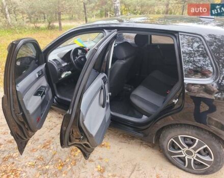 Черный Фольксваген Поло, объемом двигателя 1.4 л и пробегом 275 тыс. км за 4600 $, фото 13 на Automoto.ua