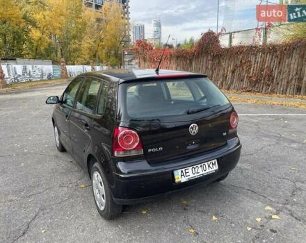 Черный Фольксваген Поло, объемом двигателя 1.4 л и пробегом 114 тыс. км за 6499 $, фото 6 на Automoto.ua