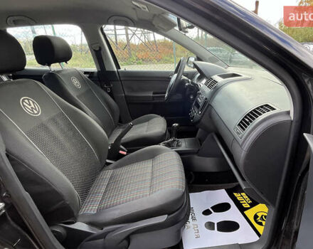 Черный Фольксваген Поло, объемом двигателя 1.39 л и пробегом 247 тыс. км за 4600 $, фото 17 на Automoto.ua