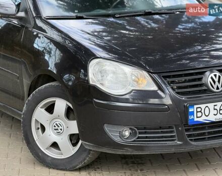 Чорний Фольксваген Поло, об'ємом двигуна 1.4 л та пробігом 327 тис. км за 3450 $, фото 4 на Automoto.ua