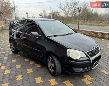 Черный Фольксваген Поло, объемом двигателя 1.4 л и пробегом 212 тыс. км за 4500 $, фото 2 на Automoto.ua