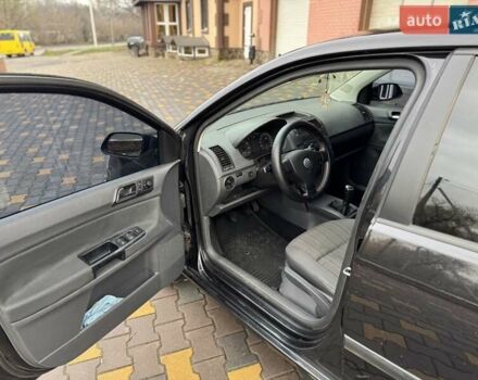 Черный Фольксваген Поло, объемом двигателя 1.4 л и пробегом 212 тыс. км за 4500 $, фото 10 на Automoto.ua