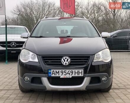 Черный Фольксваген Поло, объемом двигателя 1.4 л и пробегом 153 тыс. км за 6255 $, фото 3 на Automoto.ua