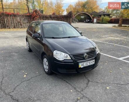 Черный Фольксваген Поло, объемом двигателя 1.4 л и пробегом 114 тыс. км за 6499 $, фото 2 на Automoto.ua