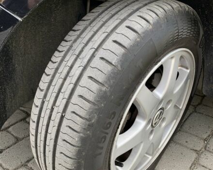 Черный Фольксваген Поло, объемом двигателя 1.6 л и пробегом 208 тыс. км за 5250 $, фото 5 на Automoto.ua