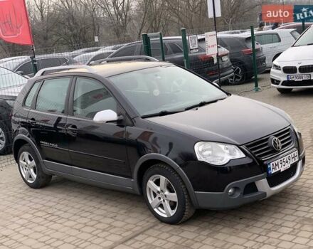 Черный Фольксваген Поло, объемом двигателя 1.4 л и пробегом 153 тыс. км за 6255 $, фото 6 на Automoto.ua