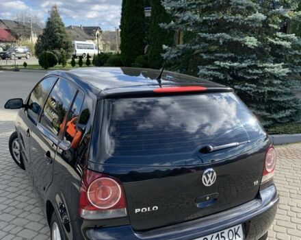 Черный Фольксваген Поло, объемом двигателя 1.6 л и пробегом 208 тыс. км за 5250 $, фото 4 на Automoto.ua