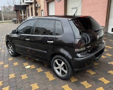 Черный Фольксваген Поло, объемом двигателя 1.4 л и пробегом 212 тыс. км за 4500 $, фото 5 на Automoto.ua