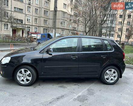 Чорний Фольксваген Поло, об'ємом двигуна 1.4 л та пробігом 197 тис. км за 5650 $, фото 2 на Automoto.ua