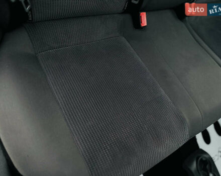 Черный Фольксваген Поло, объемом двигателя 1.6 л и пробегом 147 тыс. км за 6799 $, фото 85 на Automoto.ua