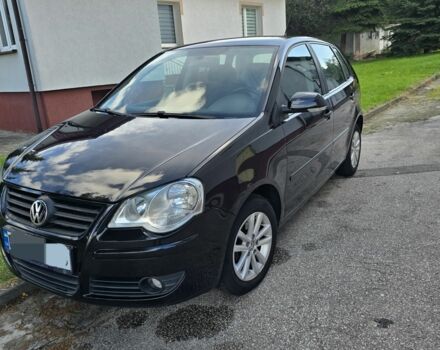 Черный Фольксваген Поло, объемом двигателя 1.6 л и пробегом 240 тыс. км за 5300 $, фото 1 на Automoto.ua