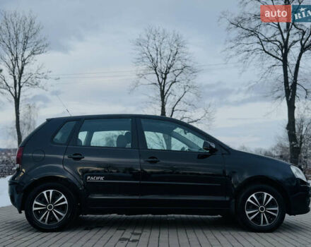 Черный Фольксваген Поло, объемом двигателя 1.6 л и пробегом 147 тыс. км за 6799 $, фото 36 на Automoto.ua