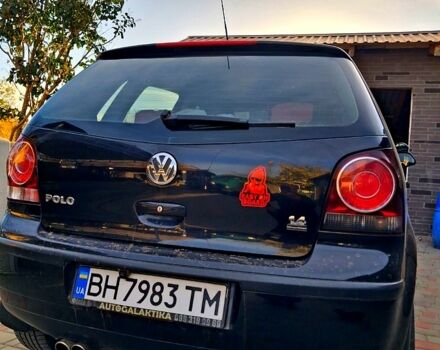 Чорний Фольксваген Поло, об'ємом двигуна 1.4 л та пробігом 191 тис. км за 6000 $, фото 2 на Automoto.ua