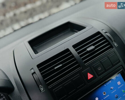 Черный Фольксваген Поло, объемом двигателя 1.6 л и пробегом 147 тыс. км за 6799 $, фото 49 на Automoto.ua