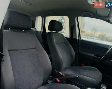 Черный Фольксваген Поло, объемом двигателя 1.6 л и пробегом 147 тыс. км за 6799 $, фото 76 на Automoto.ua