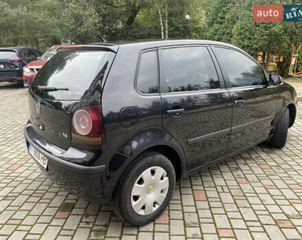 Черный Фольксваген Поло, объемом двигателя 1.39 л и пробегом 145 тыс. км за 3800 $, фото 1 на Automoto.ua